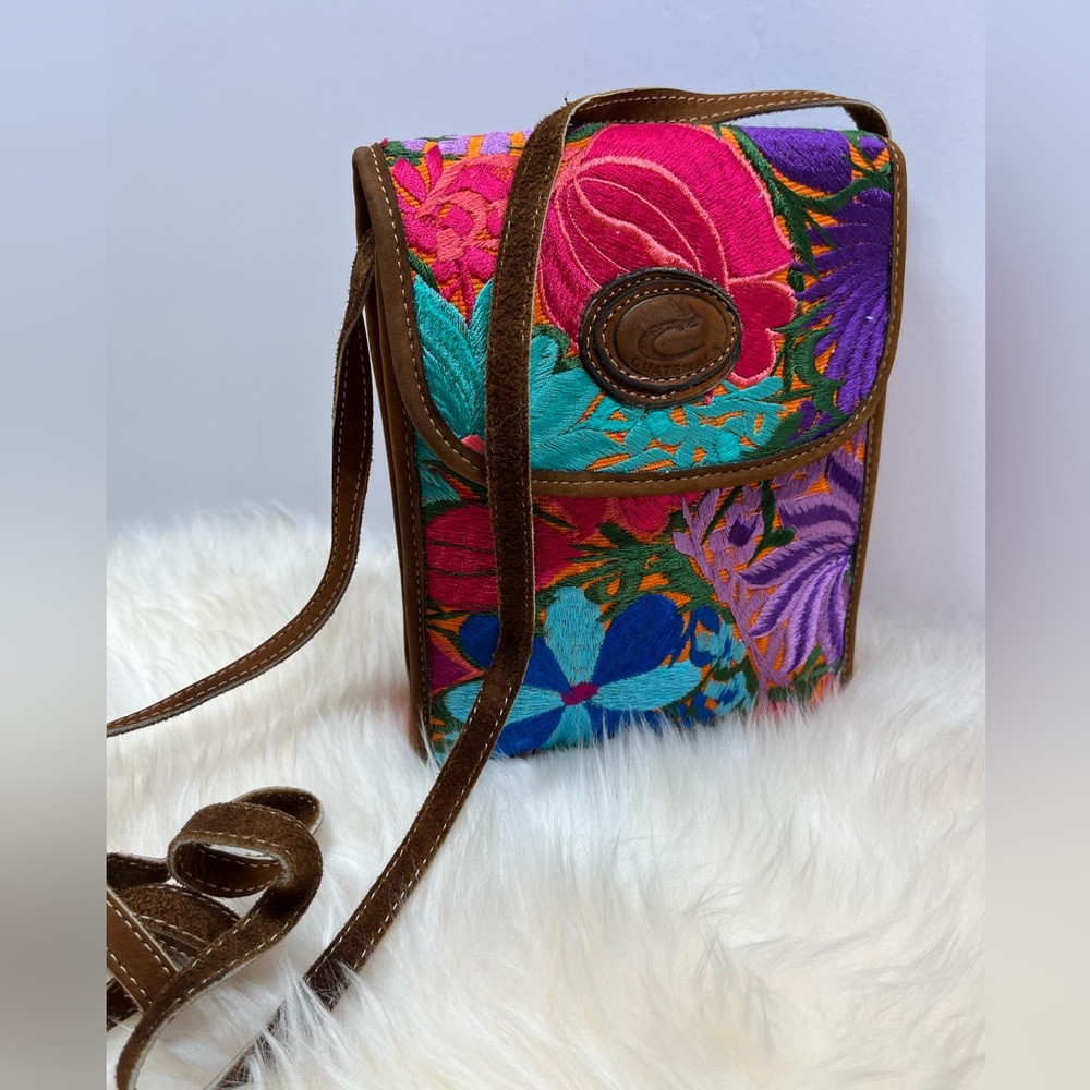 Boho Handcrafted in Guatemala Vibrant Embroidered & Leather Floral Crossbody - Picture 4 of 12